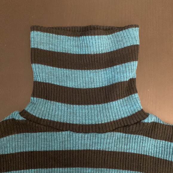 Black and blue striped turtleneck size S - Picture 3 of 6